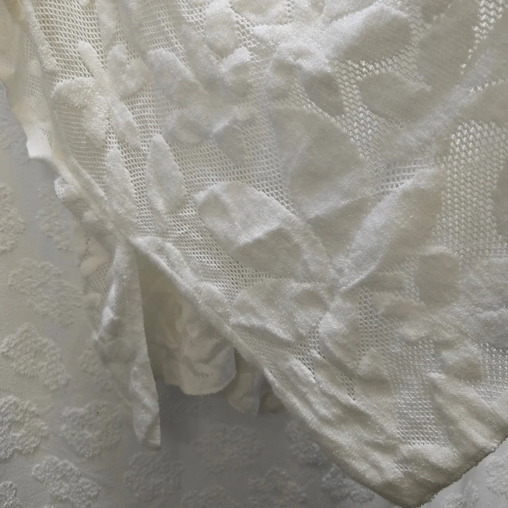 Akemi + Kin Anthropologie Floral Burnout Kimono Cardigan‎ Ivory White OS